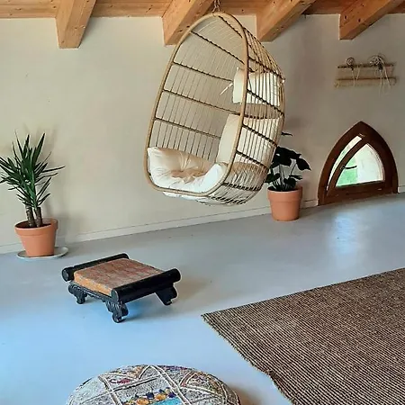 Masia Katmandu * Cretas