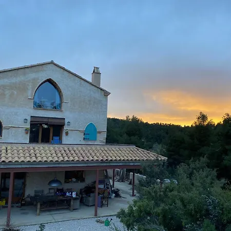 Εξοχικό σπίτι Masia Katmandu