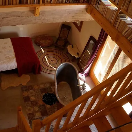 Country house Masia Katmandu