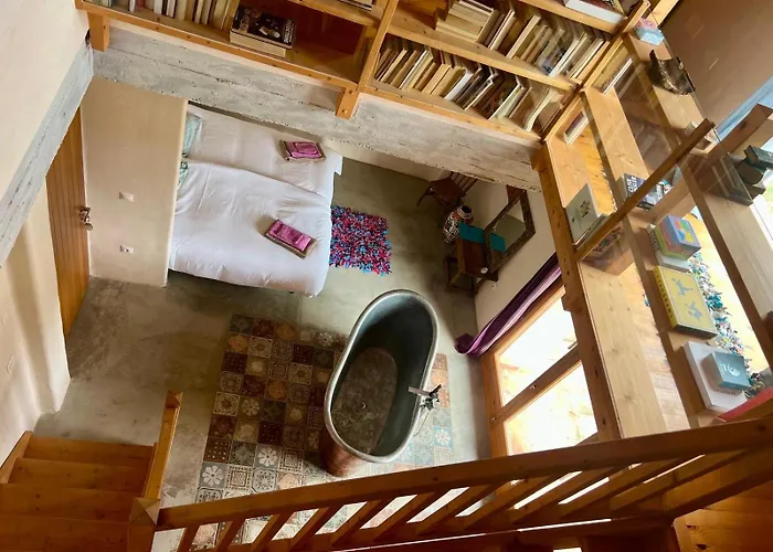 Country house Masia Katmandu Cretas