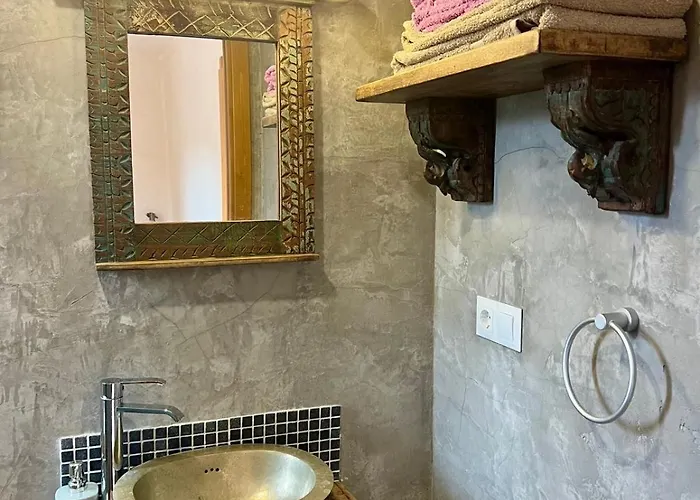 Masia Katmandu * Cretas