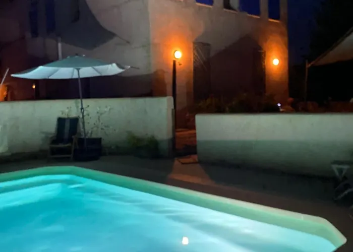 Country house Masia Katmandu