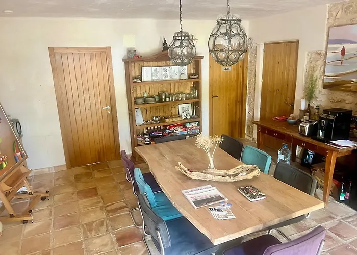 Masia Katmandu * Cretas